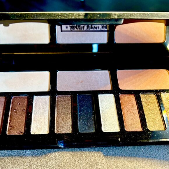 Kat Von D Shade and Light Palette - Picture 3 of 4